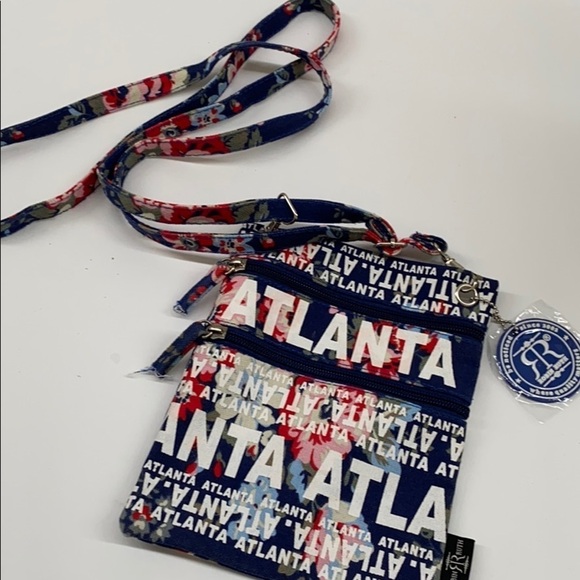 Robin Ruth Crossbody Bag Atlanta Navy flowers - Picture 1 of 8